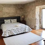 Eira House - Quinta De Fundevila 펜션