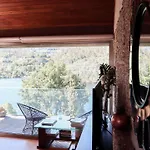 Eira House - Quinta De Fundevila 펜션 *