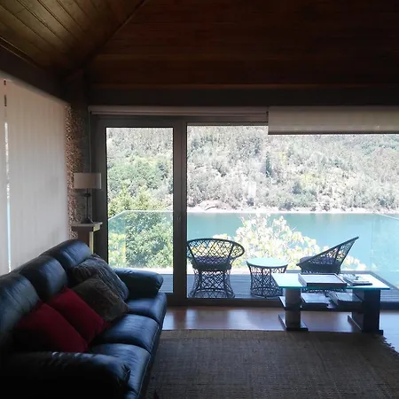 Dom wakacyjny Eira House - Quinta De Fundevila Vieira do Minho