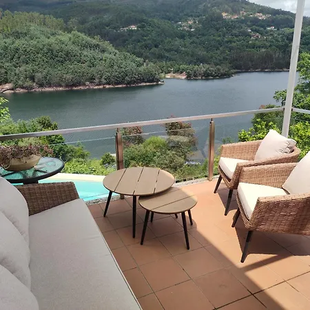 Eira House - Quinta De Fundevila *