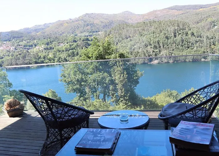 펜션 Eira House - Quinta De Fundevila *