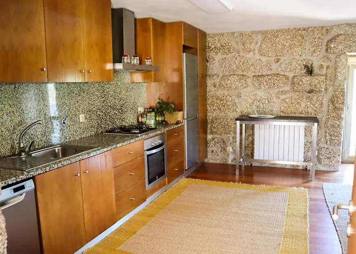 Eira House - Quinta De Fundevila 비에이라도미노