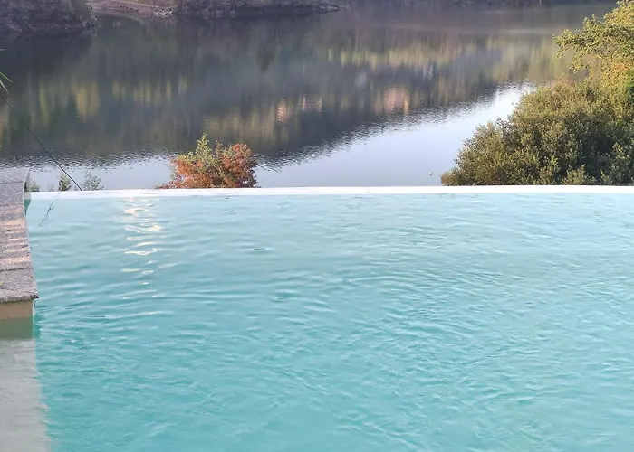 Eira House - Quinta De Fundevila Сasa de vacaciones