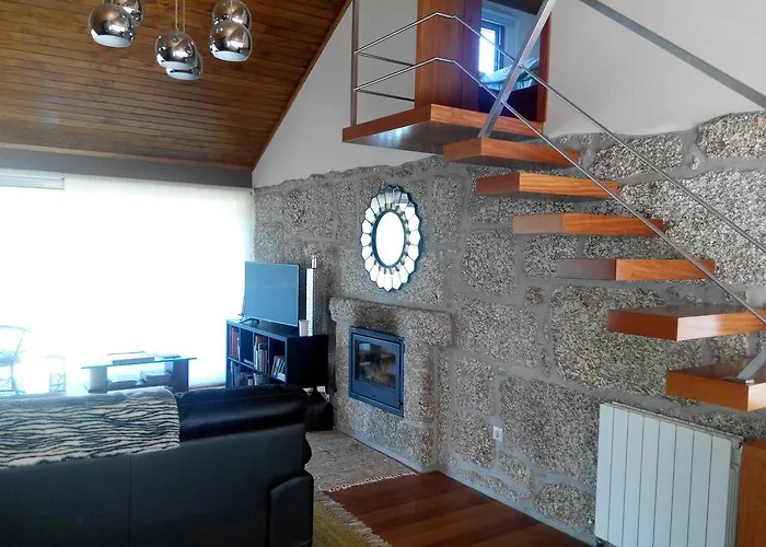 Eira House - Quinta De Fundevila 펜션